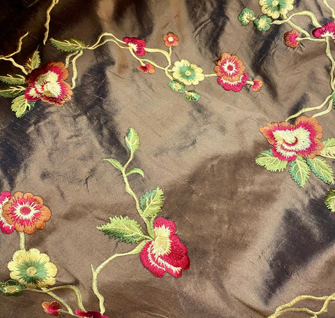 7. The VERSAILLES ™ 100%  Silk Taffeta Embroidered shroud